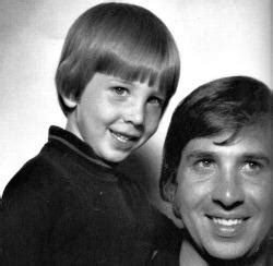 The marilyn manson culǂ ↯ω☿. Young Marilyn Manson and his Father : marilyn_manson