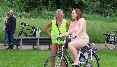 Random Wnbr Ladies Vol39 World Naked Bike Ride Porno Bilder Sex Fotos Xxx Bilder 3951085