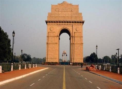 Top 25 Famous Monuments And Distinctive Landmarks Of India