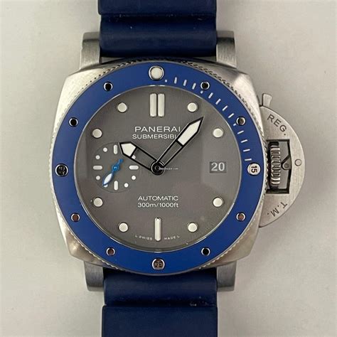 Panerai Luminor Submersible Pam00959 Grey Dial Complete Mint For 7999