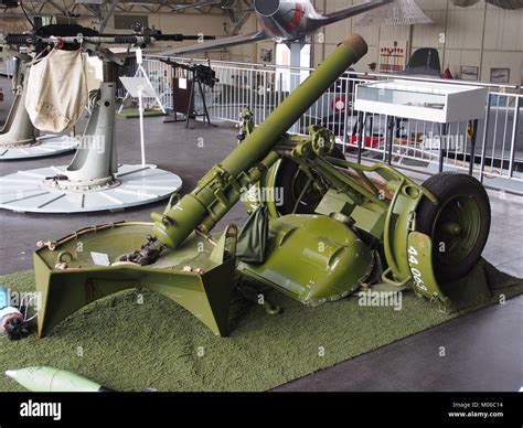 120mm Mortar Hi Res Stock Photography And Images Alamy