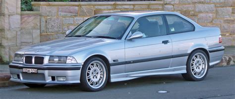 This 1995 bmw e36 came to us as a stock car with aftermarket wheels and a blown stock s50 engine. تعرّف على تاريخ بي ام دبليو M3 العريقة | سعودي شفت