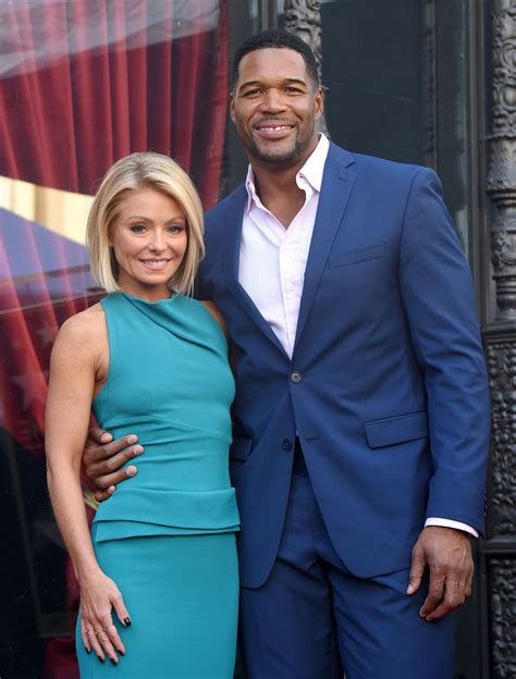 Kelly Ripa Decides To Come Back To Live