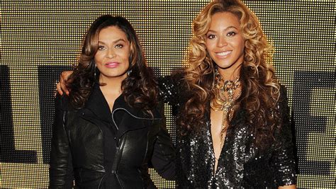 Beyonce Sings Happy Birthday To Mom Tina Knowles Lawson At Surprise Party Iheart