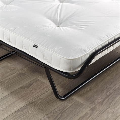 Rollaway beds have been the perfect bed choice for visiting family members or as extra beds in the hotel. Luxury Rollaway Bed with Spring Mattress