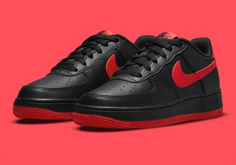 Nike Air Force 1 Red Black Airforce Military