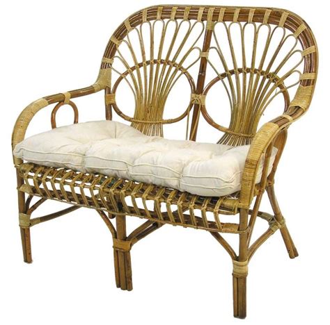 Divanetto 2 posti moderno rakel con gambe in metallo e seduta imbottita e rivestita in rakel è un moderno divanetto 2 posti dallo stile contemporaneo e dalle linee pulite ed. Divanetto rattan 2 posti con cuscino imbottito dimensioni ...