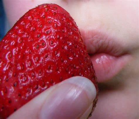 strawberry - Photography Photo (2217019) - Fanpop