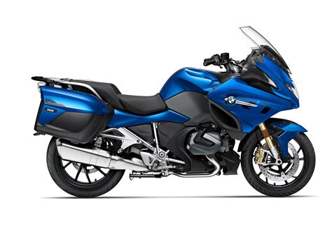 An aesthetic refresh is the most apparent change, while several features that were once options are now standard on the 2021 r 1250 rt. 2021 BMW Motorrad R1250RT sports-tourer updated BMW R1250 ...