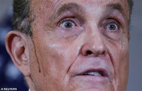 Assistenza, flessibilità, supporto e comunicazione continuativa sono valori. Rudy Giuliani had MASCARA dripping down cheeks at press ...