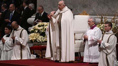 Papa Francisco Celebra Misa De Nochebuena Unotv