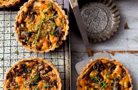 Caramelised Red Onion Quiche Dinner Recipes Goodtoknow