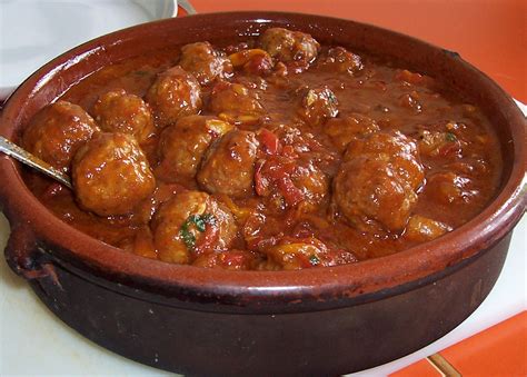 Jetzt ausprobieren mit ♥ chefkoch.de ♥. Tapas Spanische Albondigas Rezept