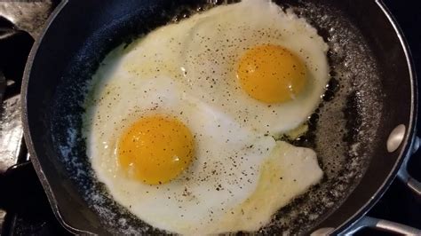How To Cook Perfect Fried Eggs Every Time Over Easy Youtube