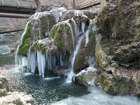 Anterior, în septembrie 2010, un ghid turistic internațional izvorul bigăr (cunoscut și sub denumirea de izbucul bigăr) este o arie protejată de. cascada bigar Arhive