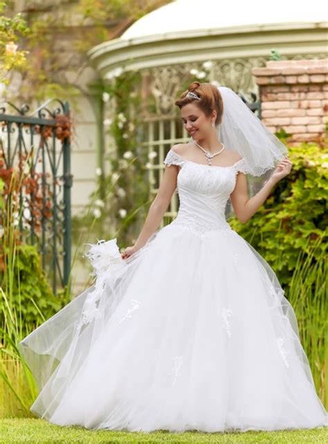 Robes de mariée tati