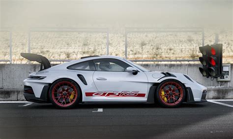 992 Porsche 911 Gt3 Rs Debuts With Wild Aero Double Apex