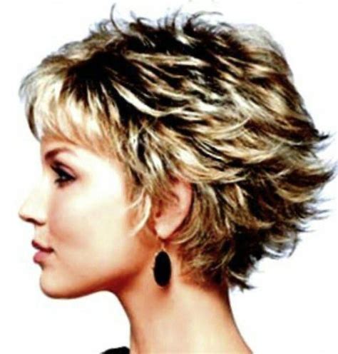 12 Short Layered Hairstyles For Thick Hair Over 50 Short Hairstyle