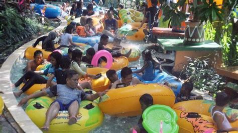 With more than 10 water slides & a wave pool, there's fun for the whole family! Subasuka Waterpark Harga Tiket Masuk 2021 - Portal Berita Karawang Center - Membangun Karawang ...