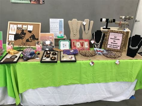 List Of Diy Vendor Table Display Ideas 2022