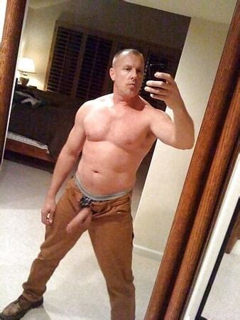 Pants Bulge And Beef Pics Play Hot Guys With Bulges Min