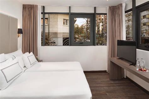 When staying at the melia las claras boutique hotel, they will be able to visit plaza mayor, the cathedrals, the university, and more. HOTEL MELIA MADRID SERRANO Salamanca-Serrano - Madrid Ciudad