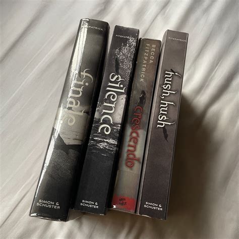 Signed Hush Hush Series By Becca Fitzpatrick Hobbies And Toys Books And Magazines Fiction And Non