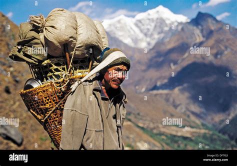 Sherpa Khumbu In Nepal Foto Stock Alamy