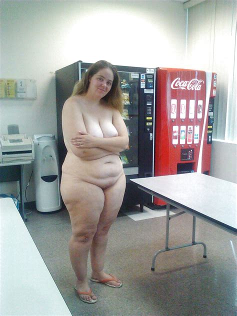 Bbw Public Nudity Leaving Work Naked Photo X Vid Com