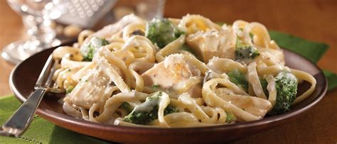 Get the recipe from spicy southern kitchen. Chicken & Broccoli Alfredo | Recipe | Chicken broccoli ...