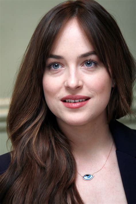 Dakota Johnson How To Be Single Press Conference In Los Angeles