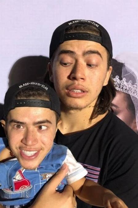 Hidelbrando, pai de whindersson nunes, ficou comovido com a atitude do humorista, que deu um jeito de doar cilindros de oxigênio para manaus, no amazon. Whindersson Nunes coloca próprio rosto em bebê e brinca ...