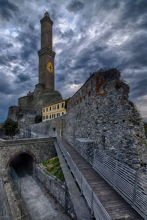 Maybe you would like to learn more about one of these? InfoLanterna con beacon. Faro di Genova dal 1128 ...