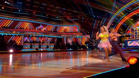 Strictly S Nikita Kuzmin Praised For Normalising Health Condition After