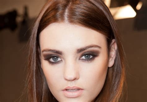 Smokey Eyes Für Blaue Augen Schminktipps Und Anleitung