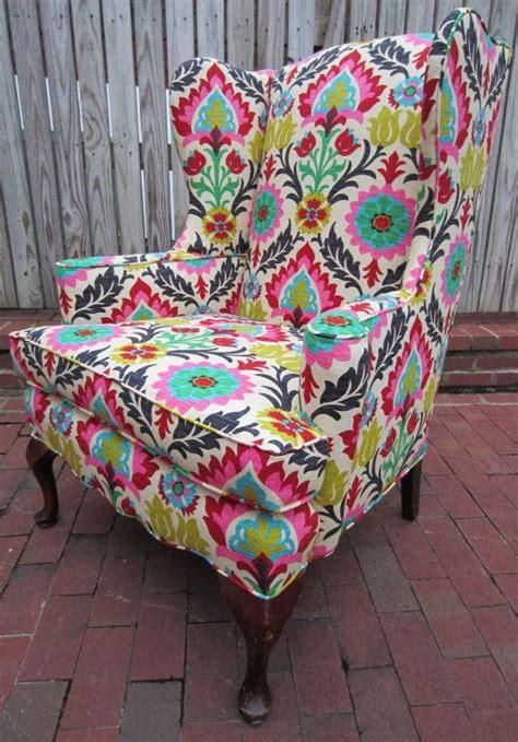 Enjoy easy delivery and amazing customer. Upholstered accent chair // That bold floral print! | Deco ...