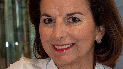 Claudia obert is a very well known german entrepreneur, reality star and fashion designer. Charakter egal? Das ist Claudia Obert bei einem Mann ...