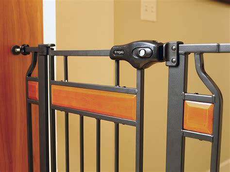 The 8 Best Pet Gates For Your Home Reviews Safewise