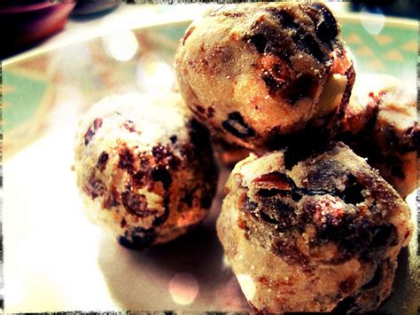Roasted peanuts, sugar and salt. PB and Jelly balls | Protein powder recipes, Protein ...