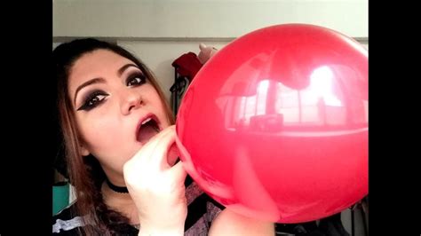 🎈red Balloon🎈 Asmr Tapping Rubbing A Red Balloon 3 Youtube