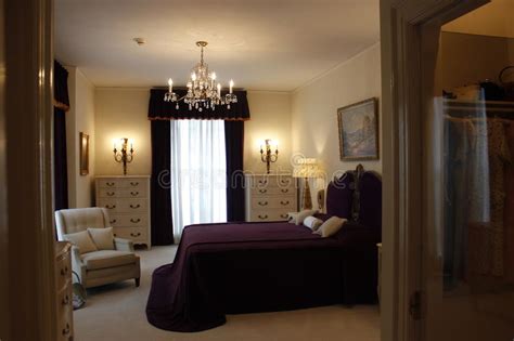 Maybe you would like to learn more about one of these? Elvis Presley Graceland Mansion Bedroom Redactionele Stock ...