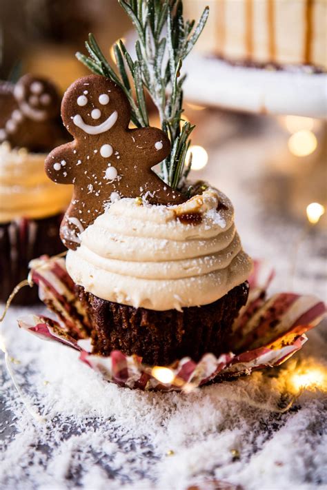 12 Adorably Festive Cupcakes That Are Perfect For Christmas