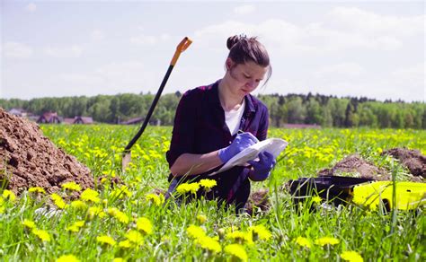 How to Become a Conservation Scientist After You Graduate College