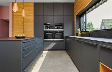 Modern Kitchen Matt Dark Grey Cambridge Kitchenology