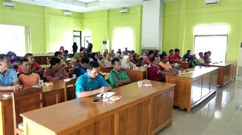Apakah sobat sedang mencari informasi terupdate lowongan kerja di kabupaten grobogan lulusan sd, smp, sma/smk atau universitas s1, s2 dan lain sebagainya? Rapat Pembinaan dan Evaluasi Pemeliharaan RTH di Kabupaten Grobogan - Dinas Lingkungan Hidup ...