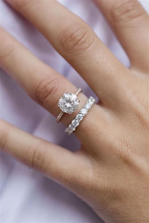SUTTON 2.5 Carat 8.5mm Colorless Round Brilliant Moissanite | Etsy