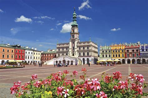 Польща за 1 день: Замость і його фантастичні звірі ...