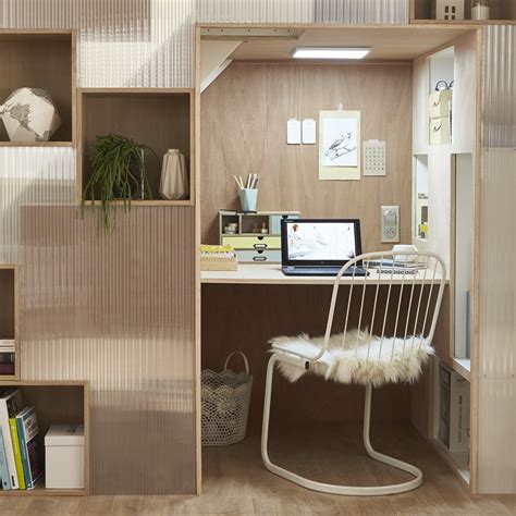 Avec leroy merlin, faites découper du bois ou du verre en magasin, par des professionnels. Bureau gain de place : 6 astuces à copier - Marie Claire