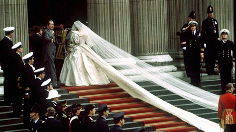 Princess Dianas Wedding Veil The Secret Story Behind It