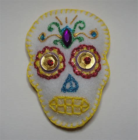 Emroidery design pencil art on tracing paper for beginners, hand embroidery designs drawings and pencil sketch for hand work. Day Of The Dead Felt Sugar Skull Tutorial · A Food Plushie ...